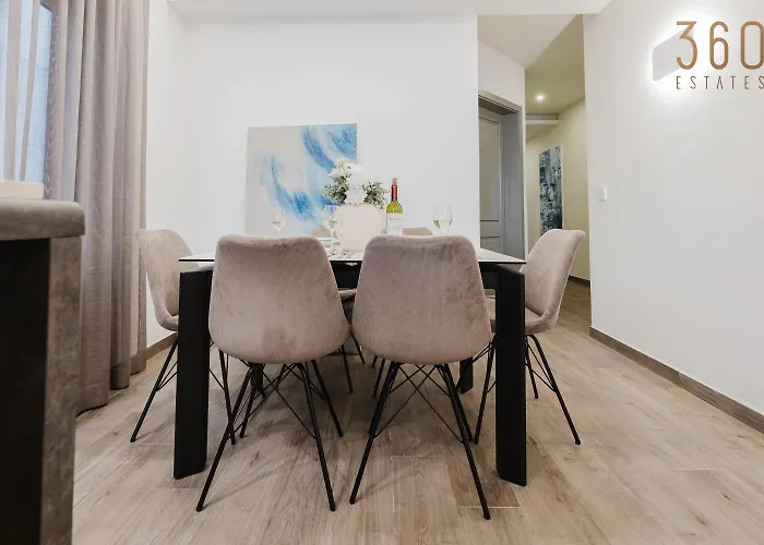 Apartament Modern 3br Maisonette Fully Equipped With Ac In Qawra By 360 Estates St. Paul's Bay